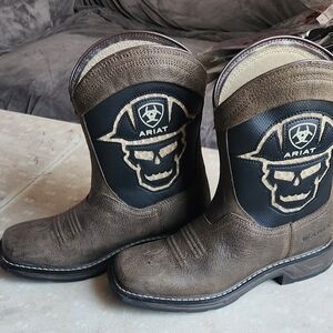 Ariat Western Boots Brown and Black Skull Design